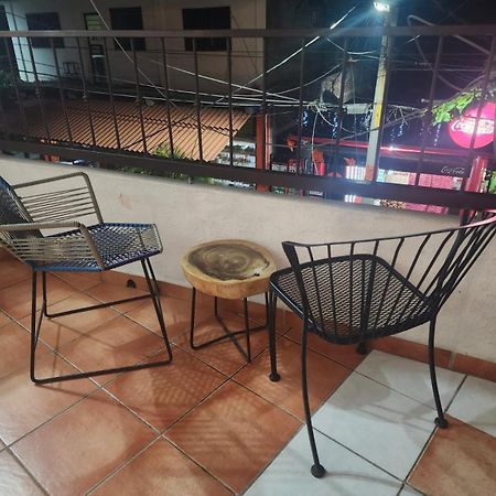 1 Bedroom Apt With Ac , Tv , Wi-Fi Near Dt And Beach Zihuatanejo Kültér fotó