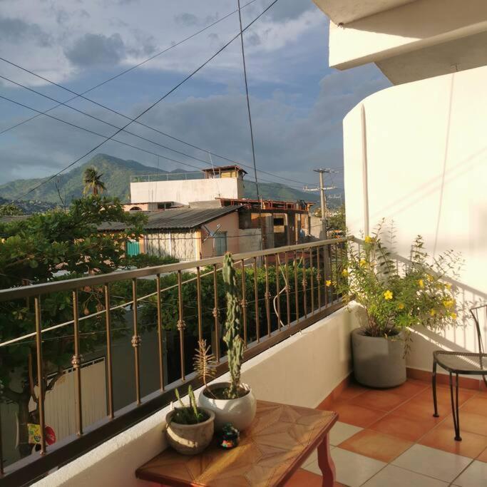 1 Bedroom Apt With Ac , Tv , Wi-Fi Near Dt And Beach Zihuatanejo Kültér fotó